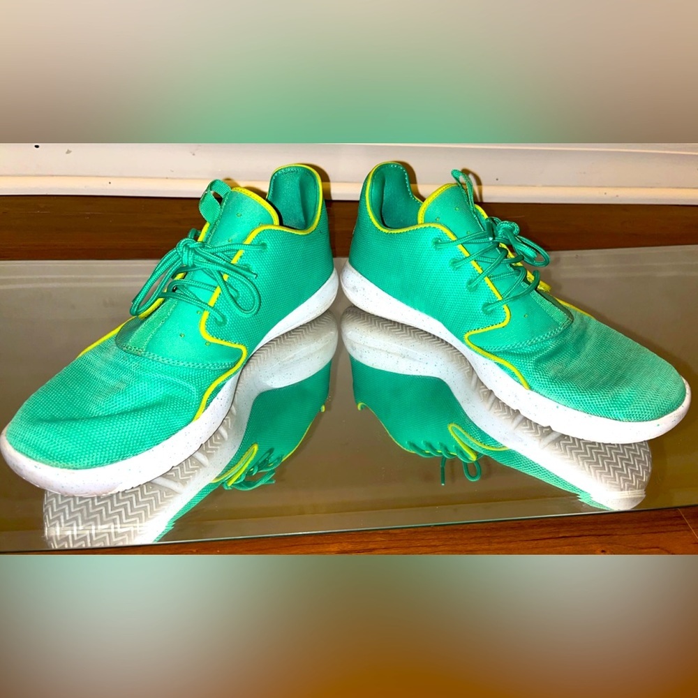 Jordan Eclipse low - Gamma green
